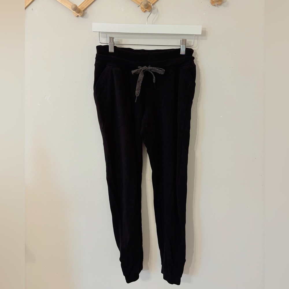 Lululemon Athletica Black Jogger Pants - Size 4